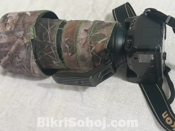 Nikon D7200 camera Body only